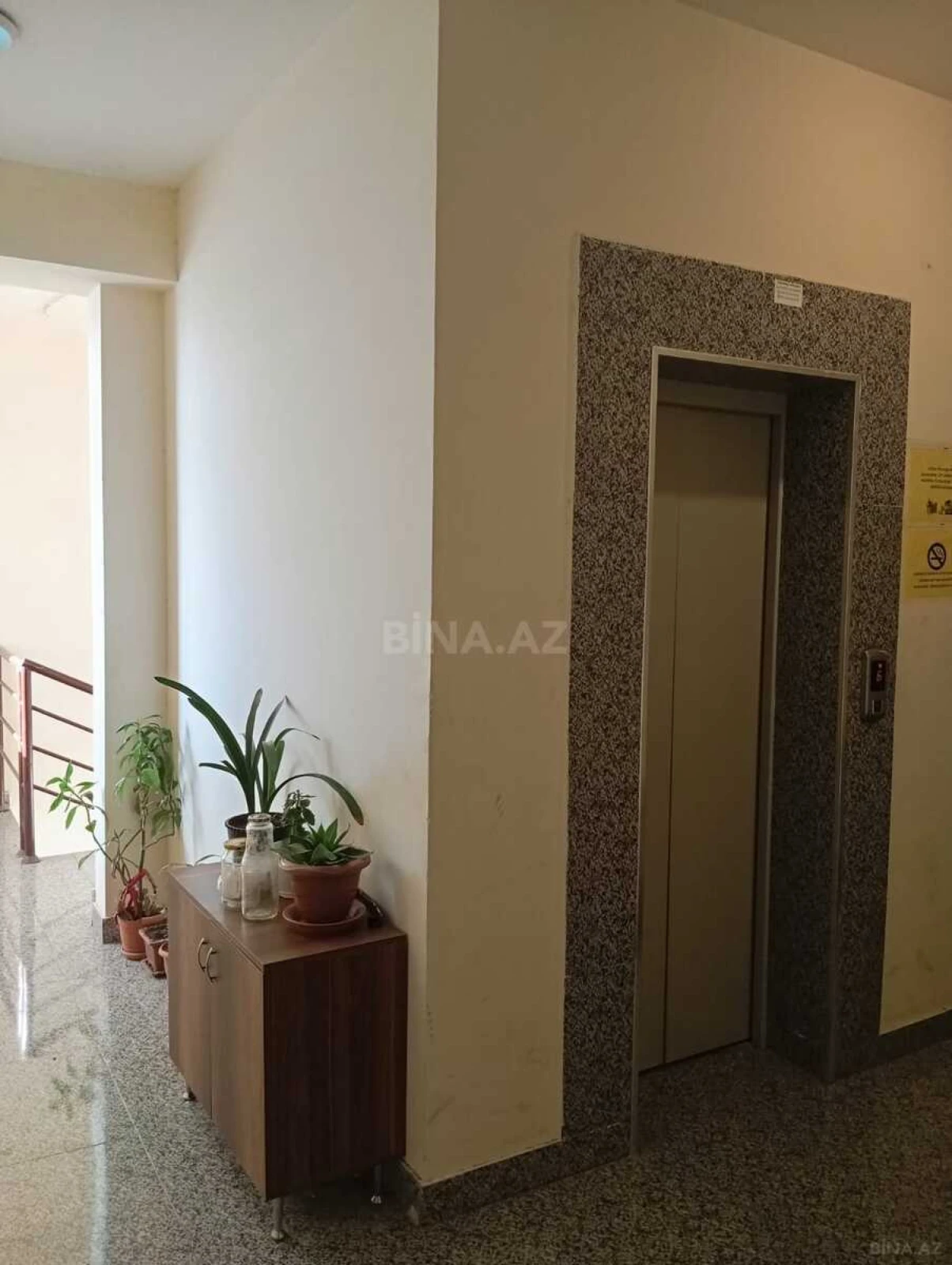 Satılır 3 otaqlı mənzil 89 m²