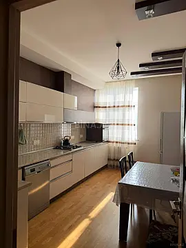 Kirayə verilir 3 otaqlı mənzil 110 m²