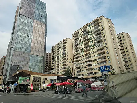 Kirayə verilir 3 otaqlı mənzil 110 m² — Bakı, Xətai 3 otaq 110.00 m²