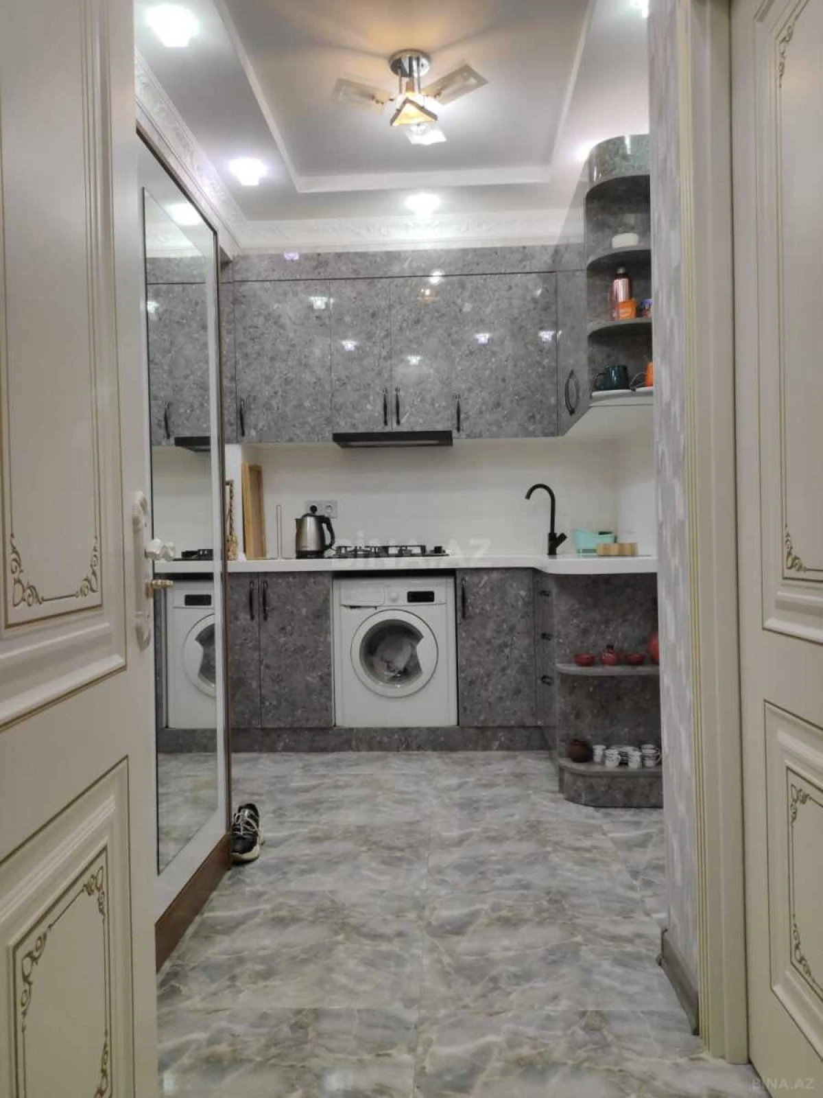 Satılır 2 otaqlı mənzil 58 m²