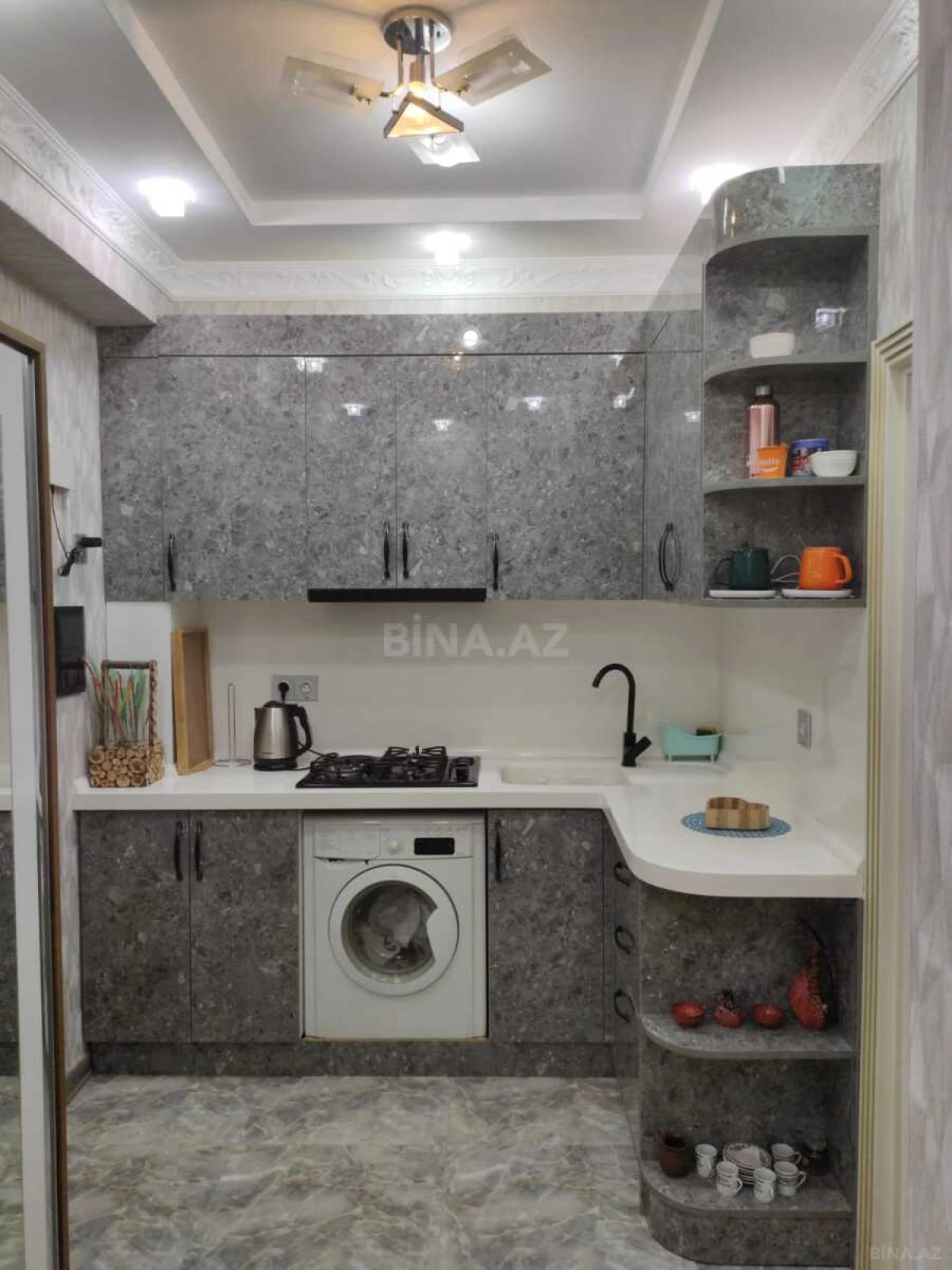 Satılır 2 otaqlı mənzil 58 m²