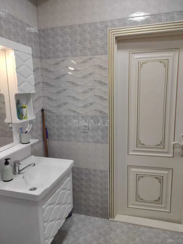 Satılır 2 otaqlı mənzil 58 m²