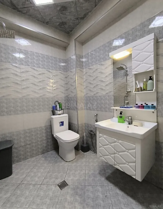 Satılır 2 otaqlı mənzil 58 m²