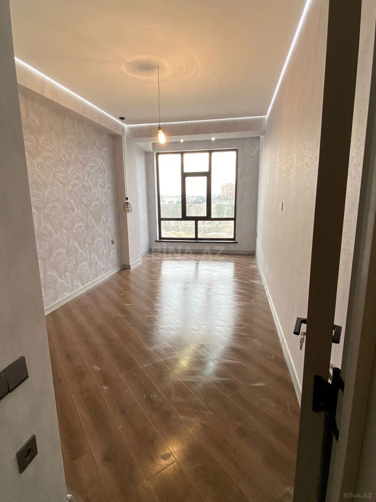 Satılır 3 otaqlı mənzil 100 m²