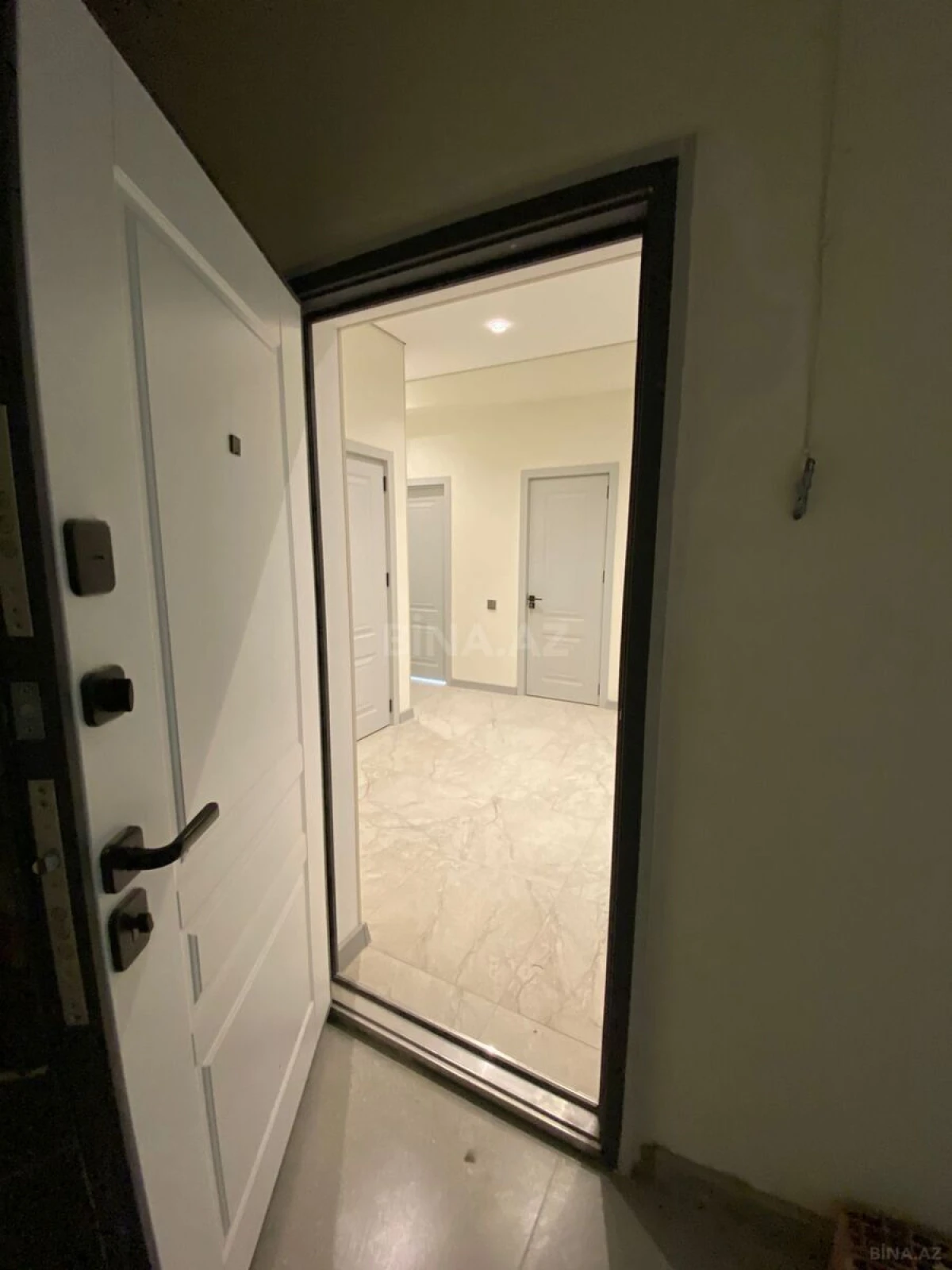 Satılır 3 otaqlı mənzil 100 m²