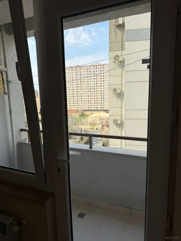 Kirayə verilir 2 otaqlı mənzil 50 m²
