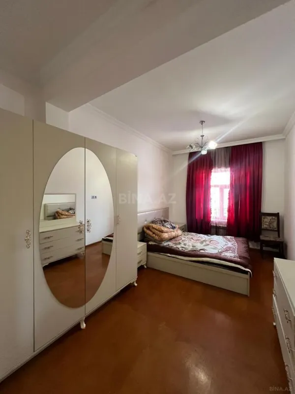 Satılır 2 otaqlı mənzil 71 m²