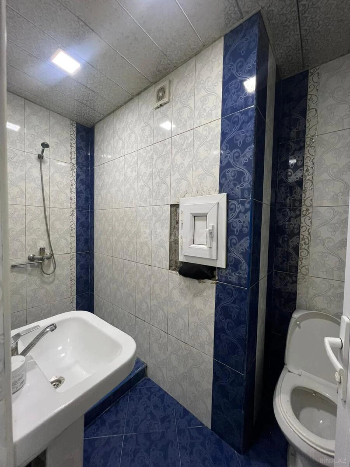 Satılır 2 otaqlı mənzil 71 m²