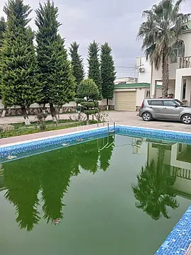 Satılır 5 otaqlı həyət evi 240 m²