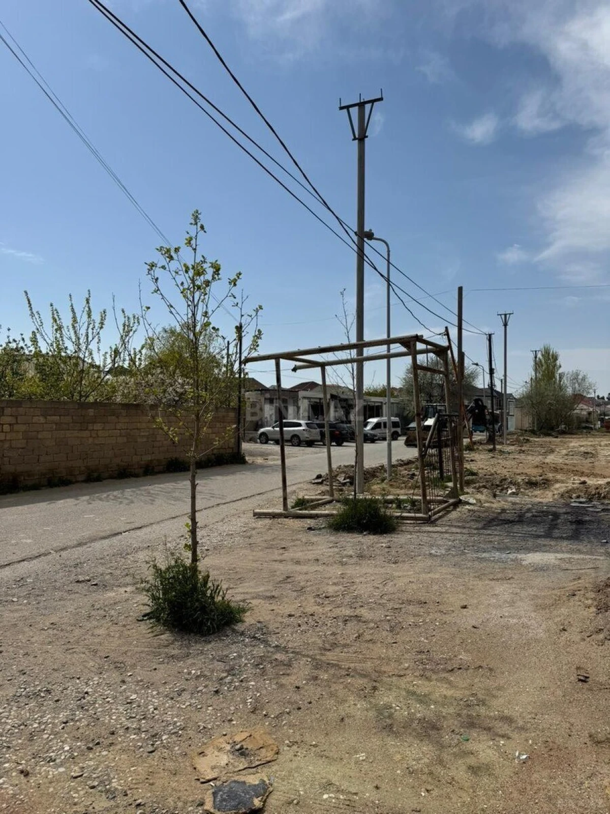 Satılır obyekt 210 m²