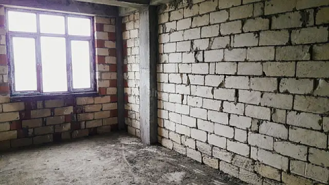 Satılır obyekt 210 m²