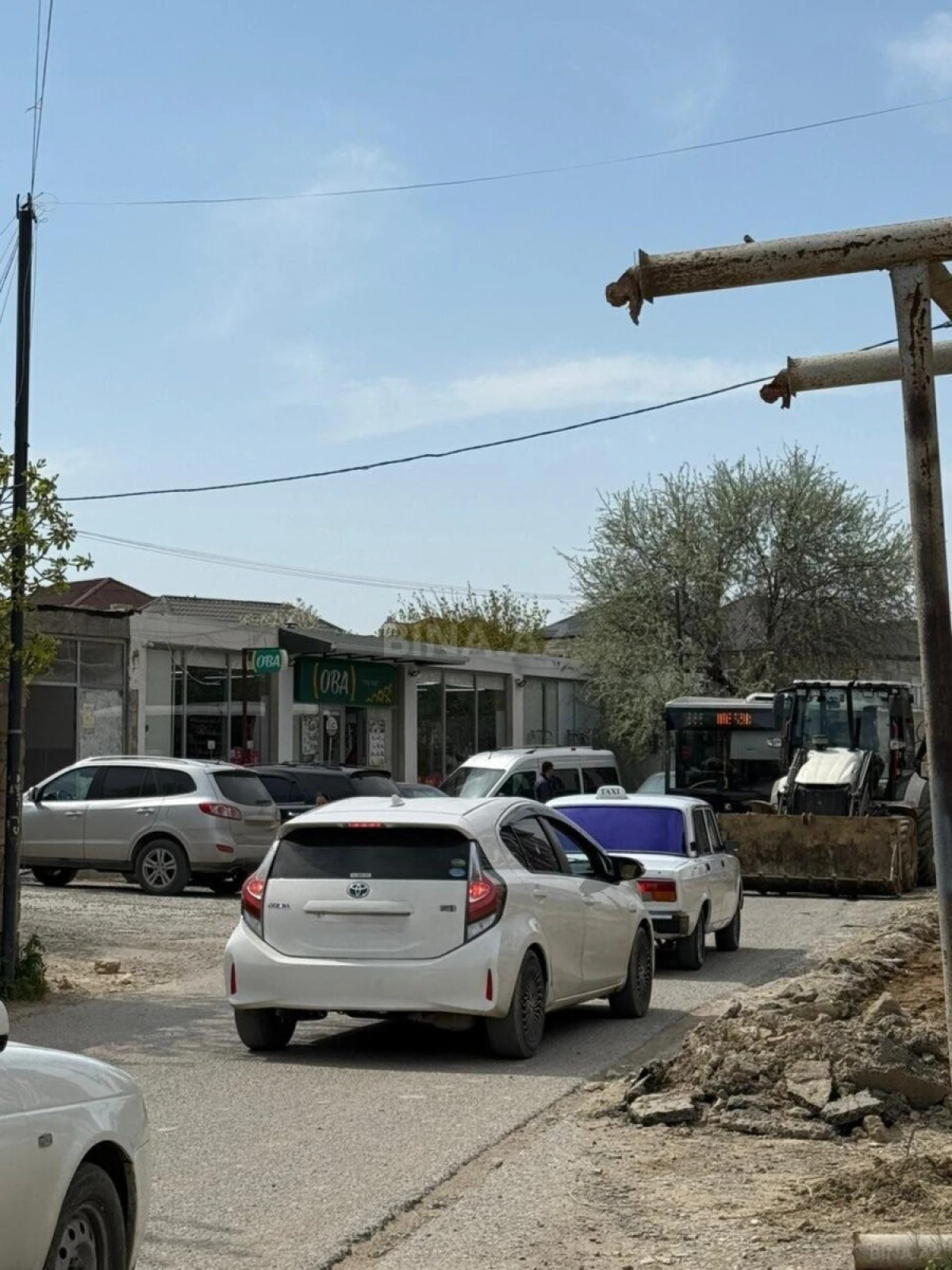 Satılır obyekt 210 m²