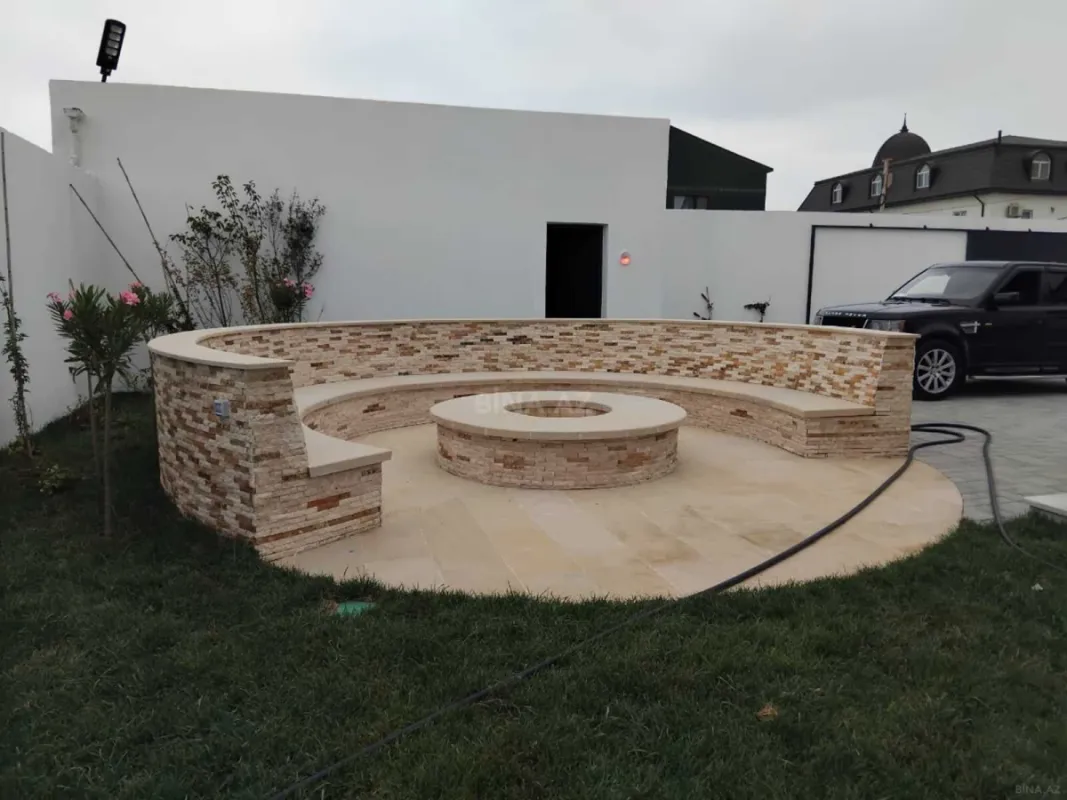 Kirayə verilir 5 otaqlı həyət evi 250 m²