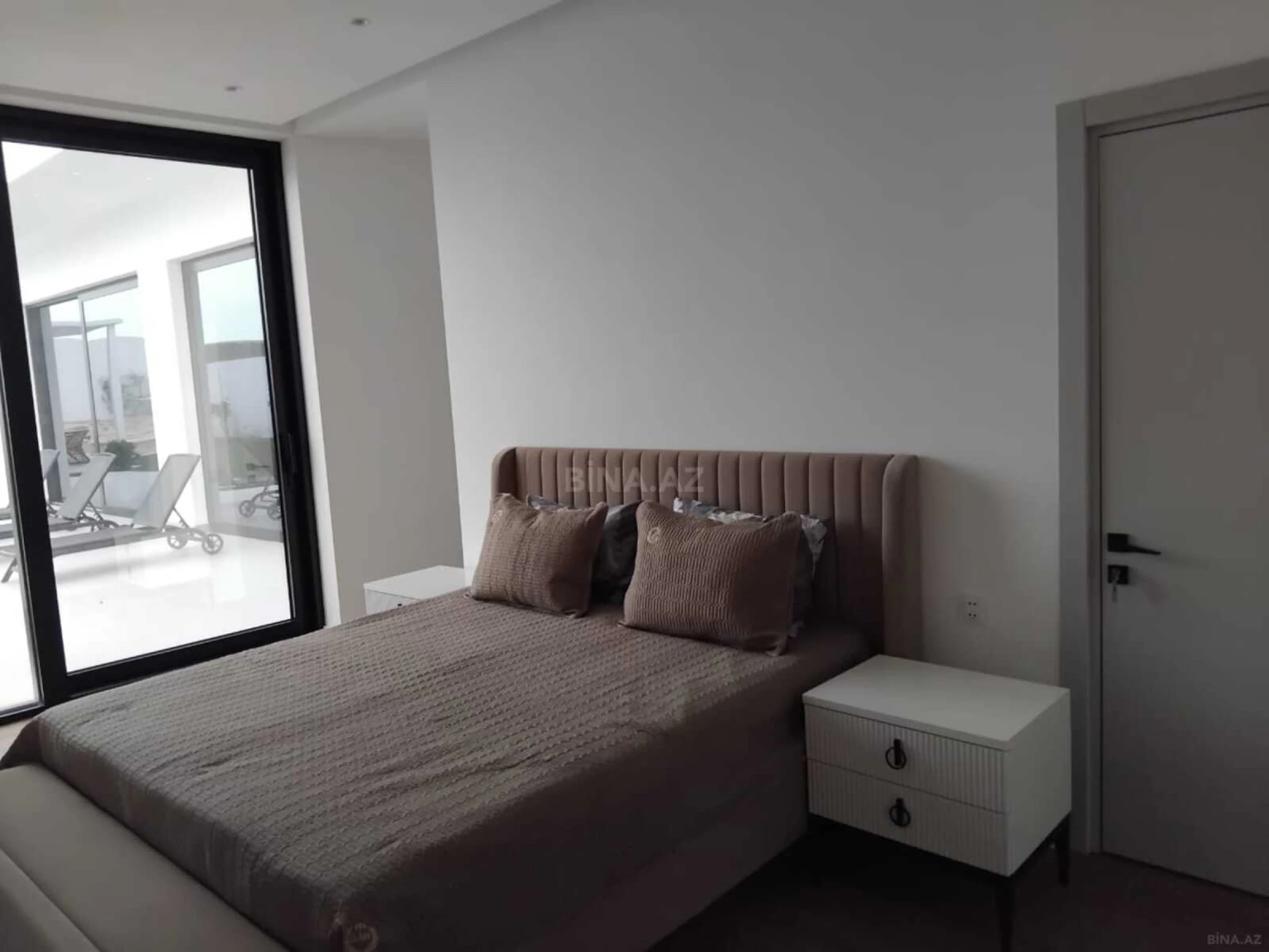 Kirayə verilir 5 otaqlı həyət evi 250 m²