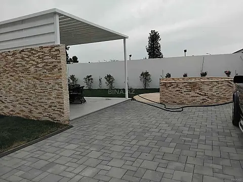 Kirayə verilir 5 otaqlı həyət evi 250 m²