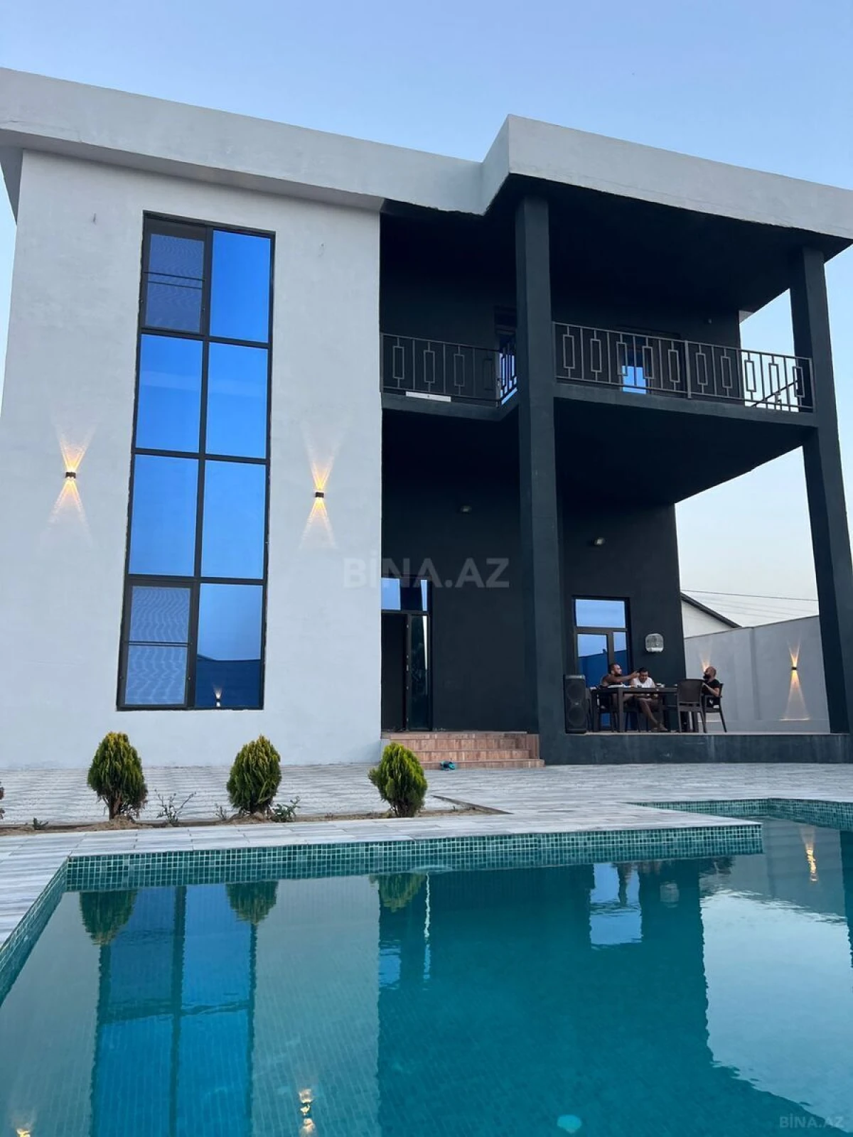 Kirayə verilir 5 otaqlı həyət evi 300 m²