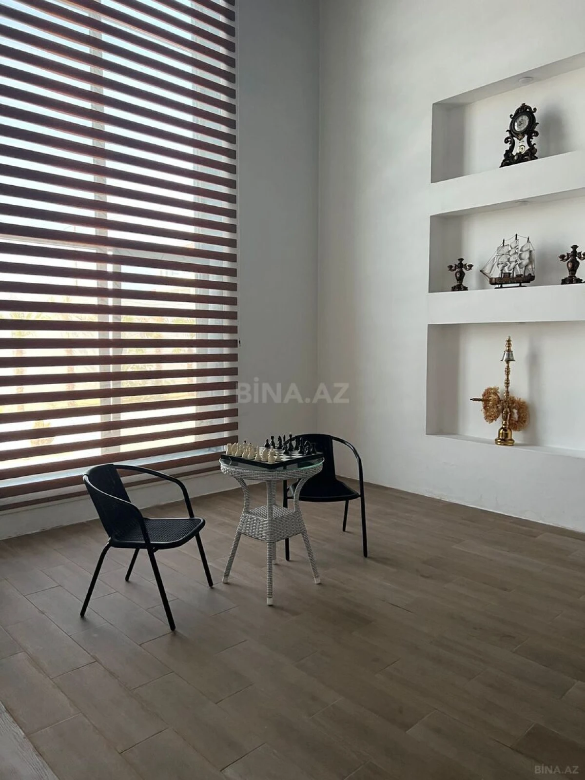 Kirayə verilir 5 otaqlı həyət evi 300 m²
