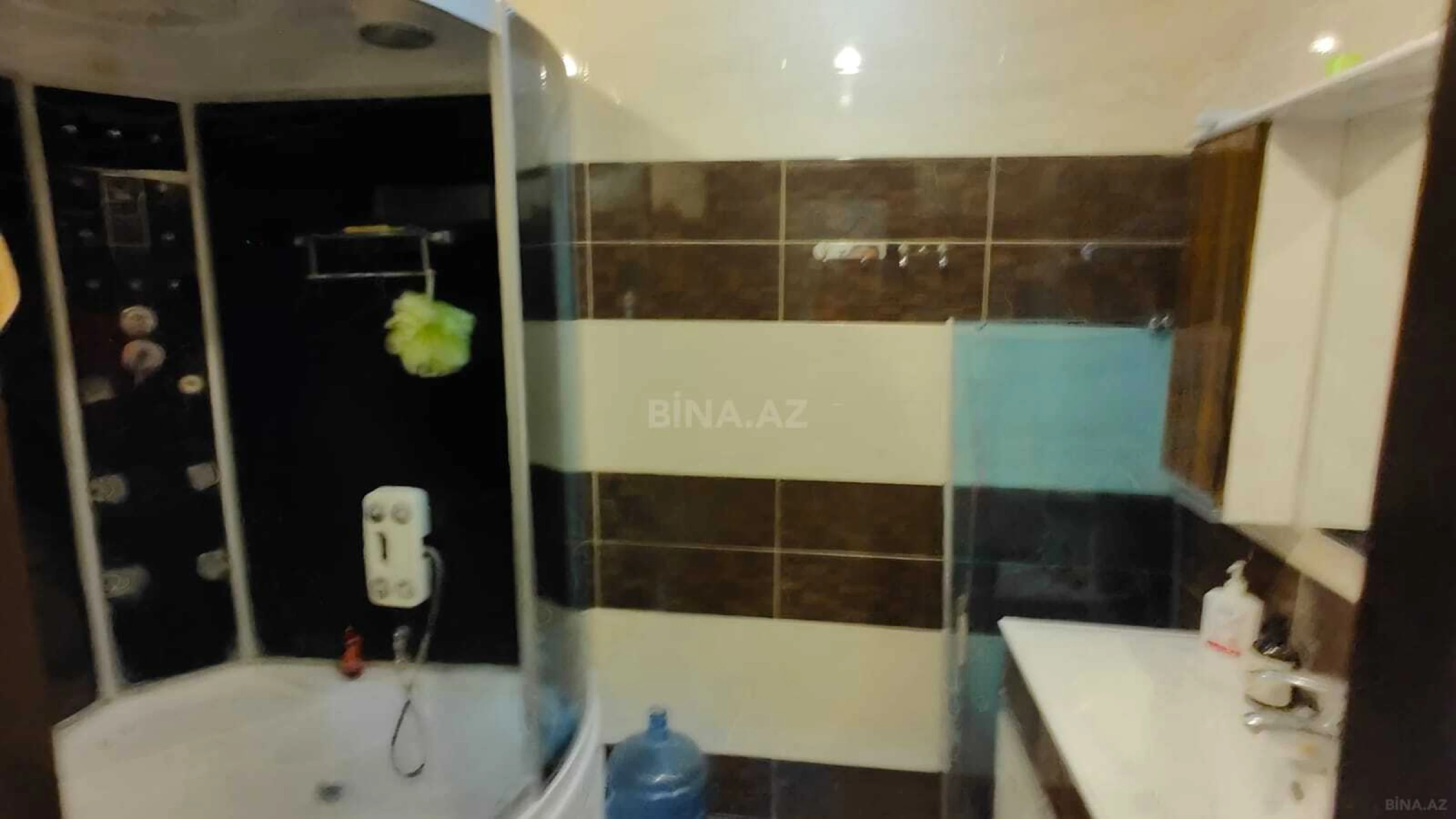 Kirayə verilir 3 otaqlı mənzil 123 m²