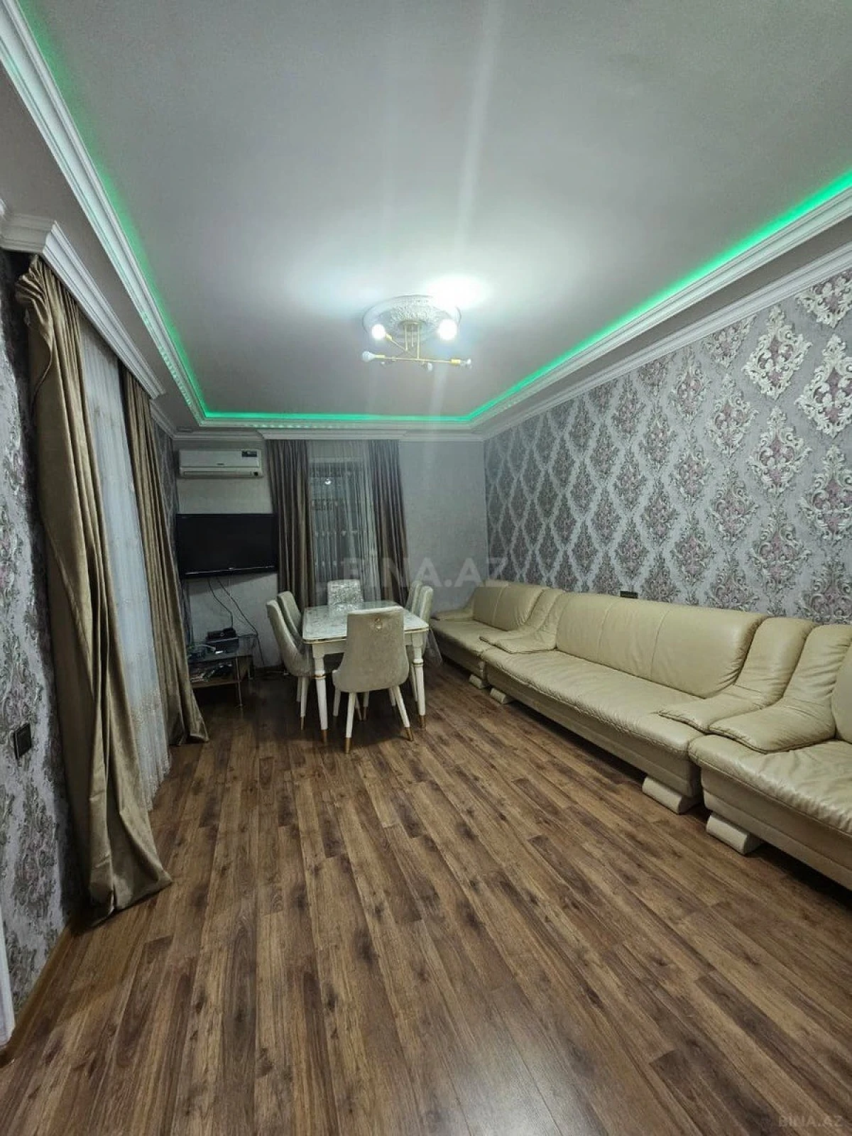 Satılır 4 otaqlı mənzil 90 m²