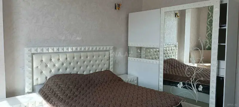 Kirayə verilir 2 otaqlı mənzil 55 m²