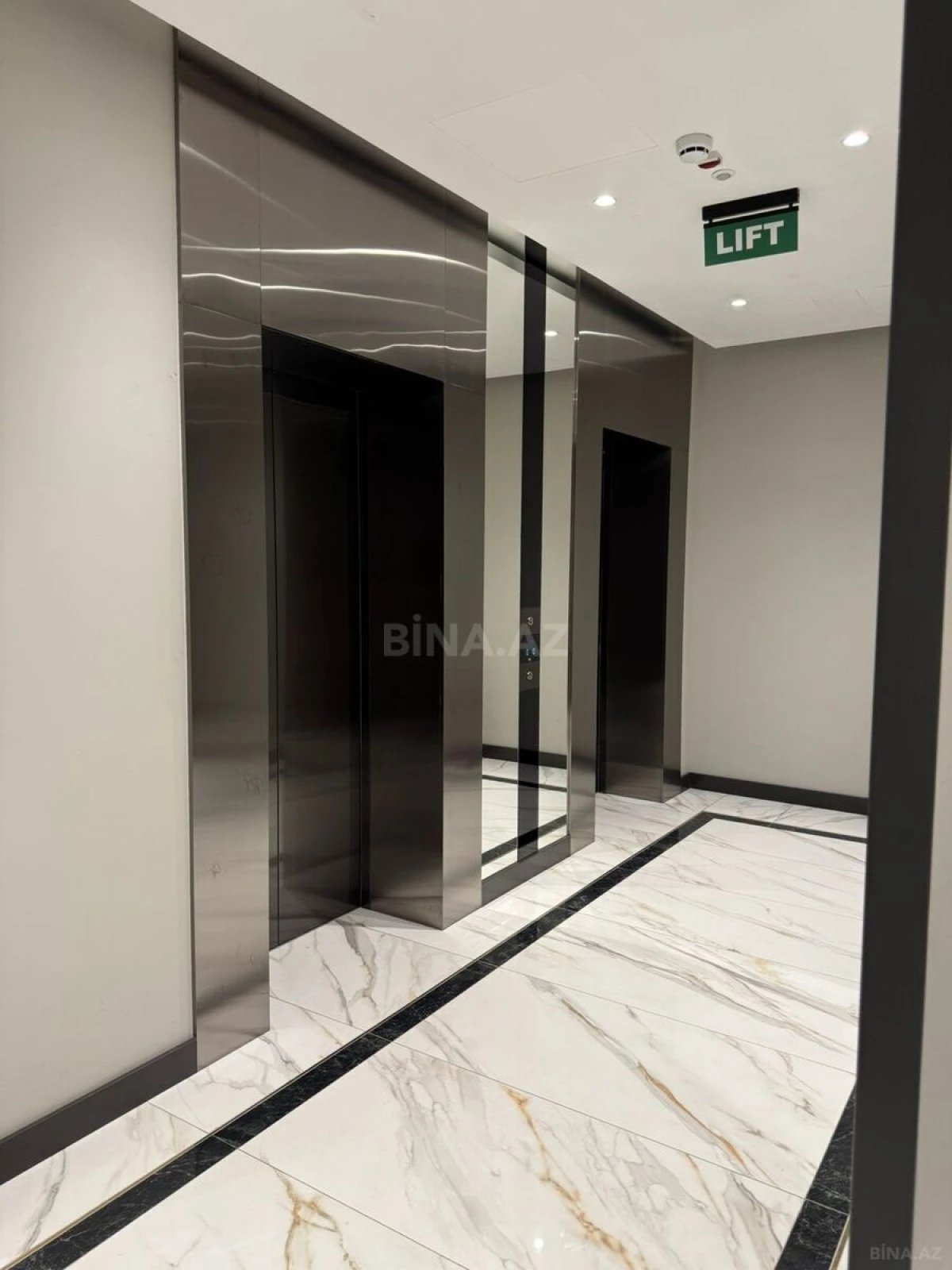 Kirayə verilir 2 otaqlı mənzil 70 m²