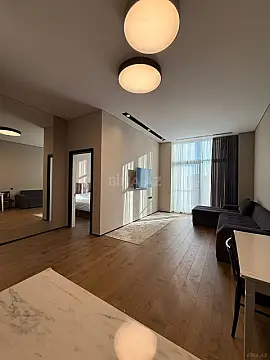 Kirayə verilir 2 otaqlı mənzil 70 m²
