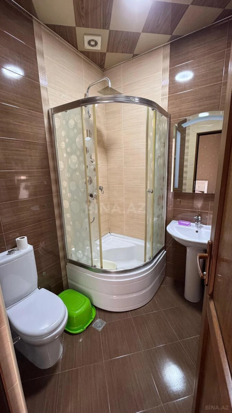 Kirayə verilir 3 otaqlı mənzil 120 m²