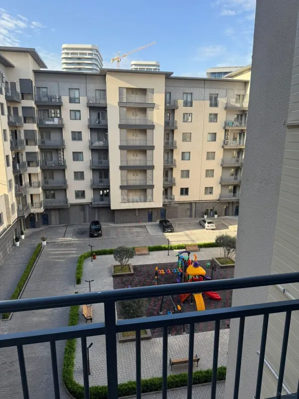 Kirayə verilir 3 otaqlı mənzil 120 m²