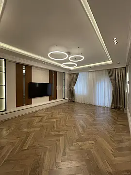 Satılır 4 otaqlı mənzil 185 m²