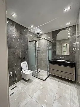 Satılır 4 otaqlı mənzil 185 m²