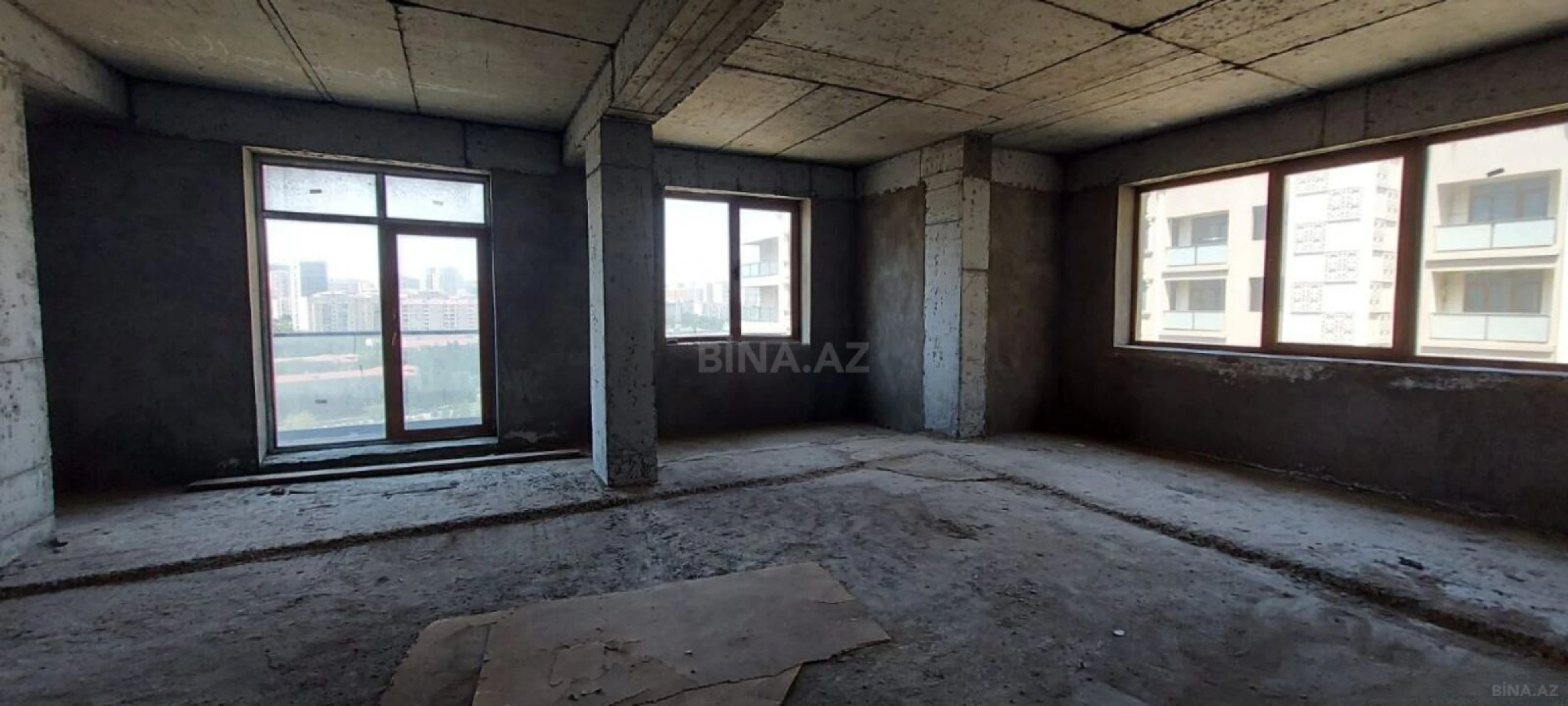Satılır 3 otaqlı mənzil 113 m²