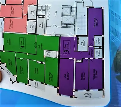 Satılır 4 otaqlı mənzil 197 m²