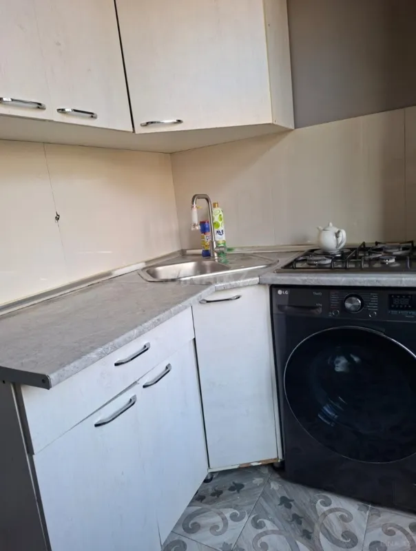 Satılır 2 otaqlı mənzil 56 m²