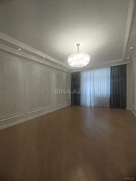 Satılır 4 otaqlı mənzil 164 m²