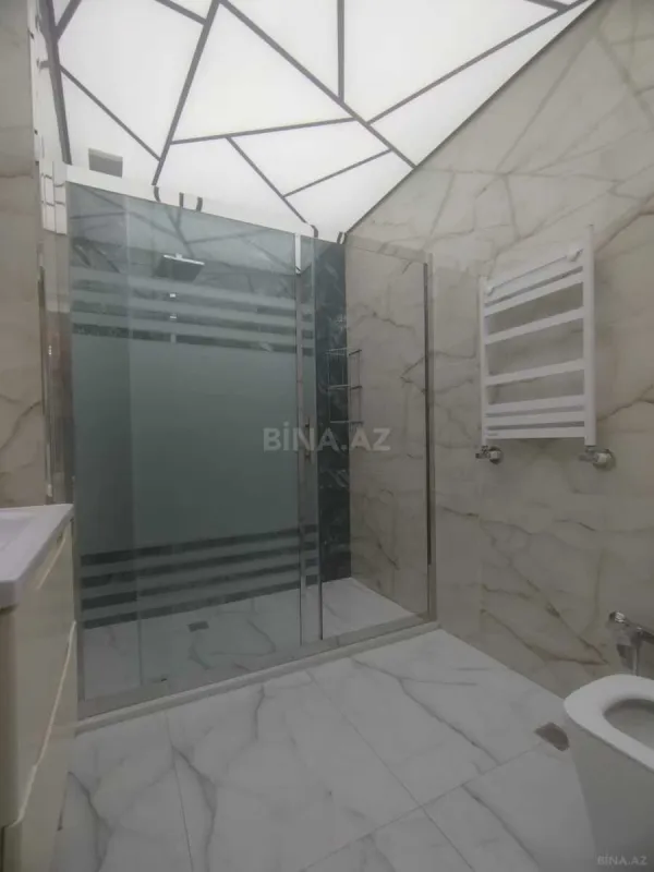Satılır 4 otaqlı mənzil 164 m²