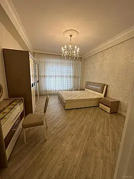 Kirayə verilir 3 otaqlı mənzil 140 m²