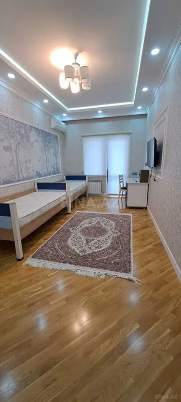Kirayə verilir 3 otaqlı mənzil 160 m²
