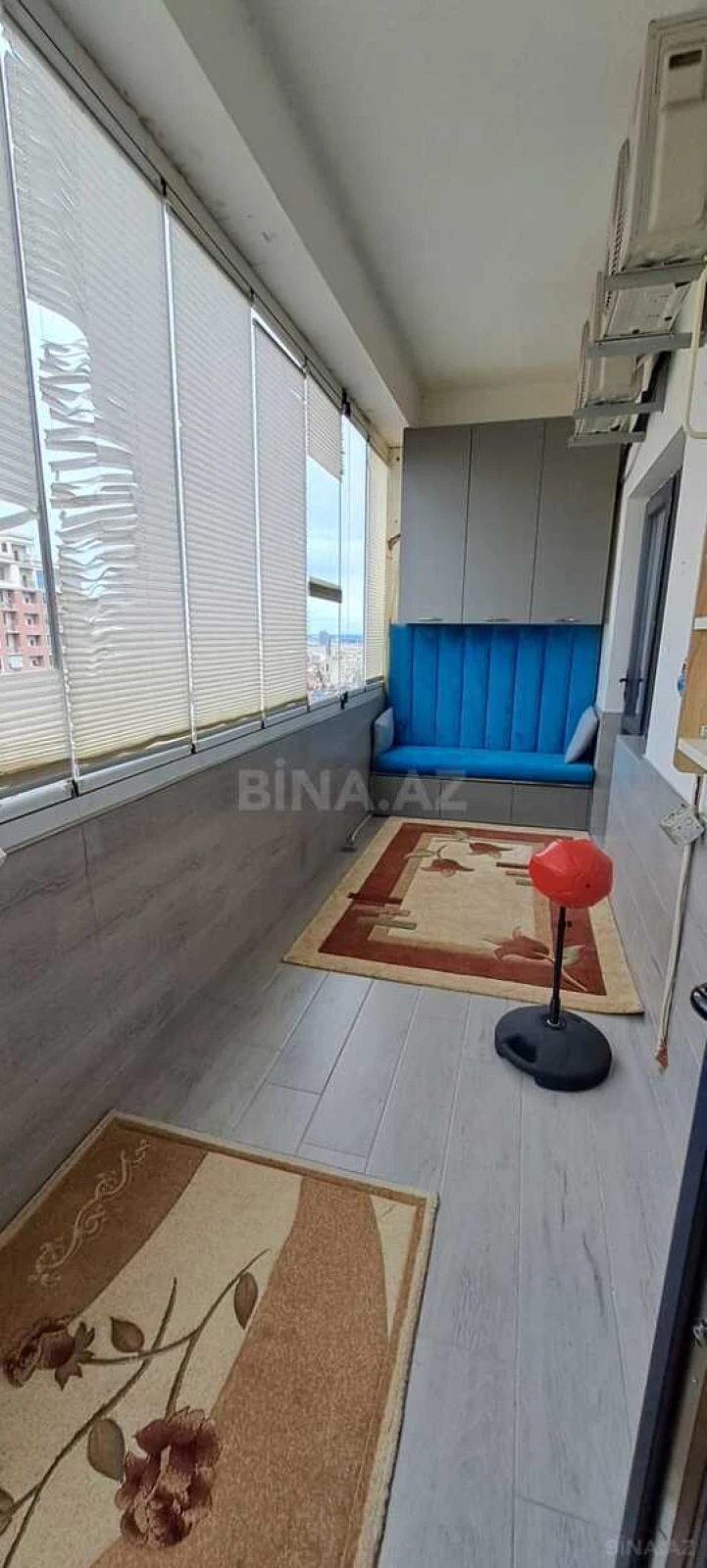 Kirayə verilir 3 otaqlı mənzil 160 m²
