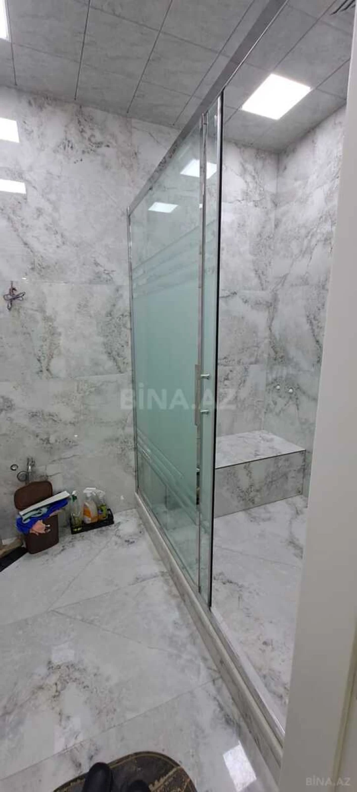 Kirayə verilir 3 otaqlı mənzil 160 m²