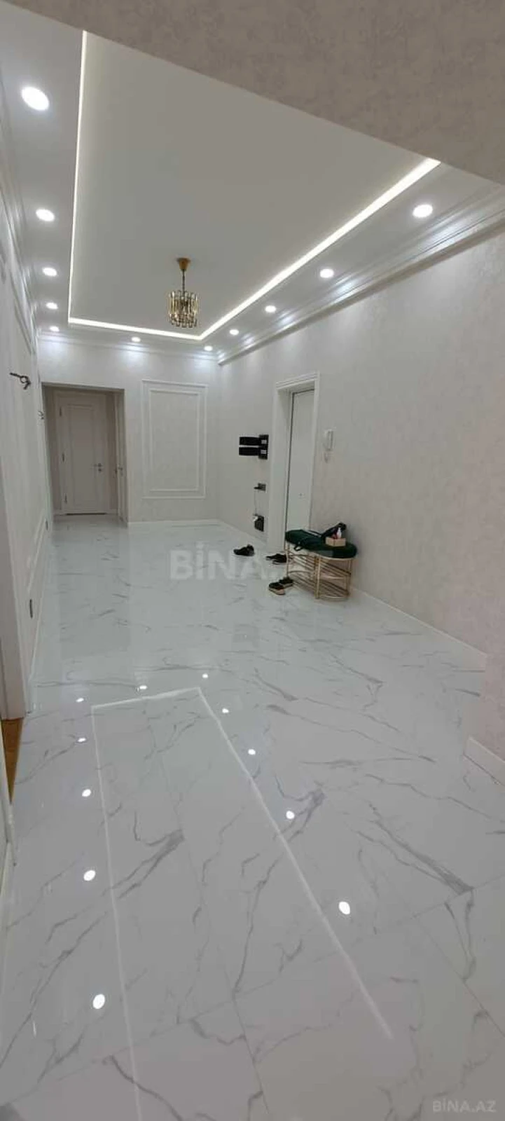 Kirayə verilir 3 otaqlı mənzil 160 m²