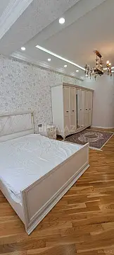 Kirayə verilir 3 otaqlı mənzil 160 m²