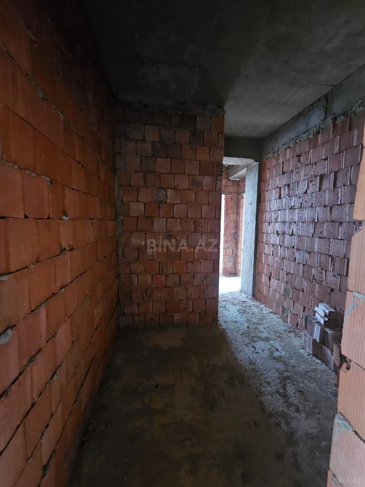 Satılır 1 otaqlı mənzil 51 m²