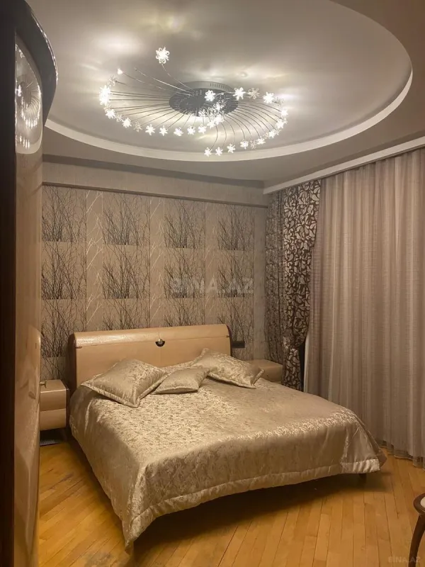 Satılır 3 otaqlı mənzil 101 m²