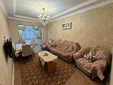 Kirayə verilir 2 otaqlı mənzil 65 m²