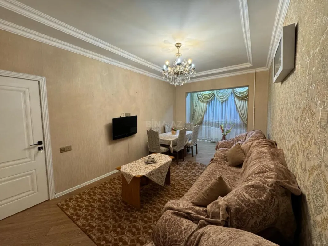 Kirayə verilir 2 otaqlı mənzil 65 m²
