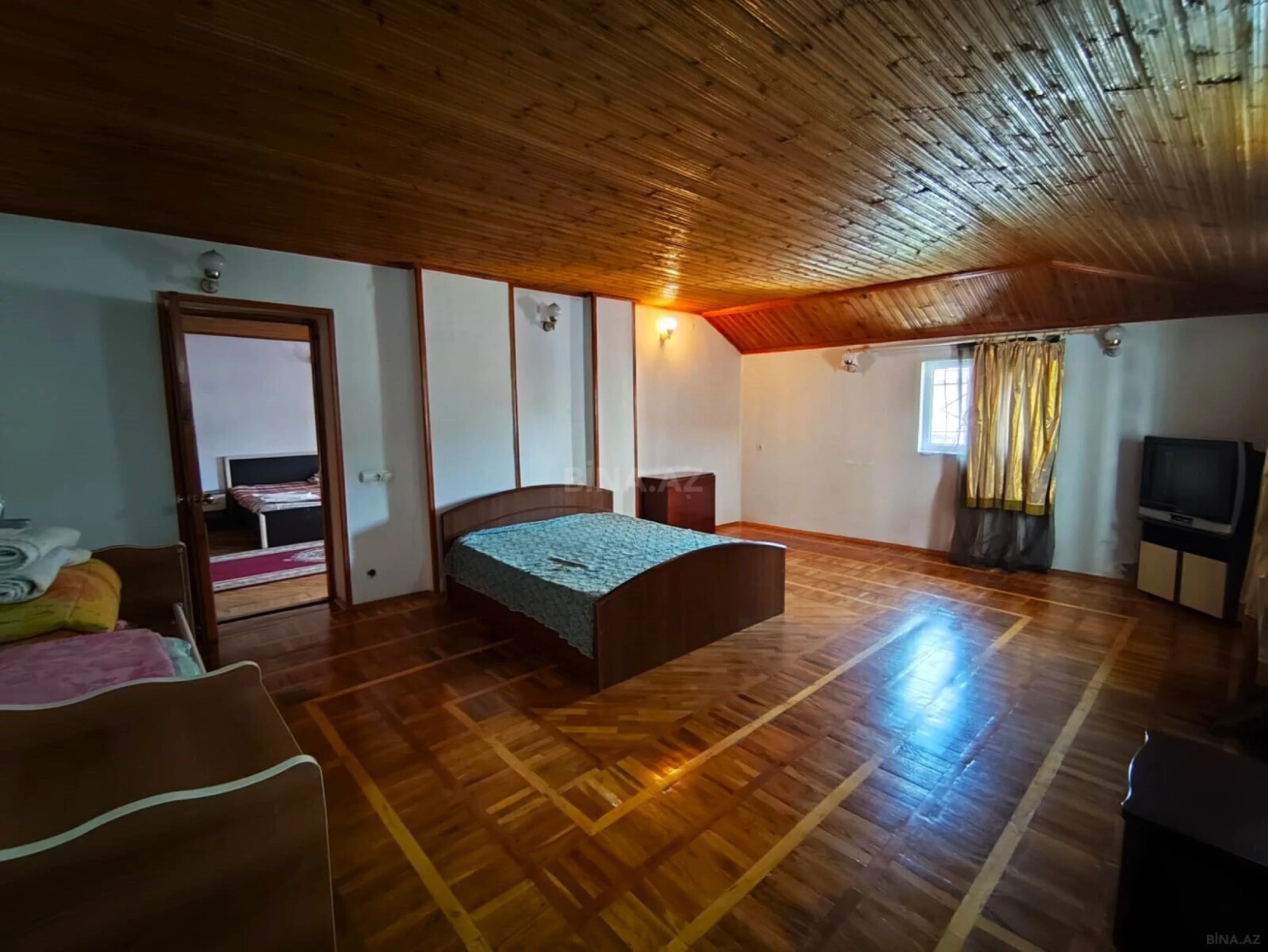 Kirayə verilir 4 otaqlı mənzil 120 m²