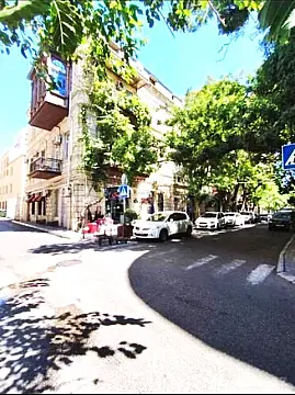 Kirayə verilir 4 otaqlı mənzil 120 m² — Bakı, Sahil qəs. 4 otaq 120.00 m²