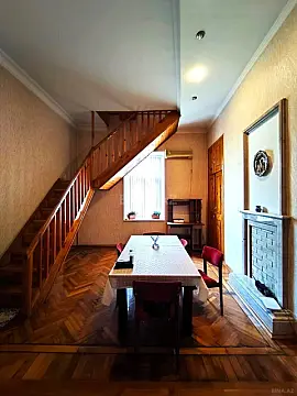 Kirayə verilir 4 otaqlı mənzil 120 m²