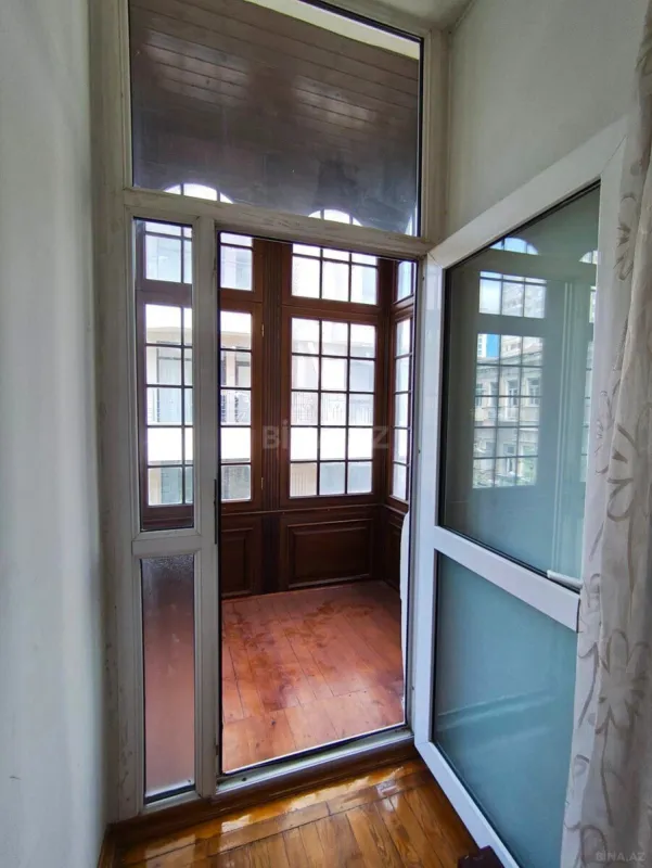 Kirayə verilir 4 otaqlı mənzil 120 m²