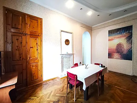 Kirayə verilir 4 otaqlı mənzil 120 m²